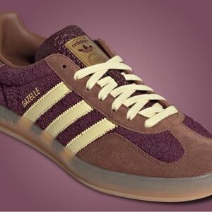 Adidas Gazelle Men's Sneakers - Maroon and Almost Yellow size 5.5
